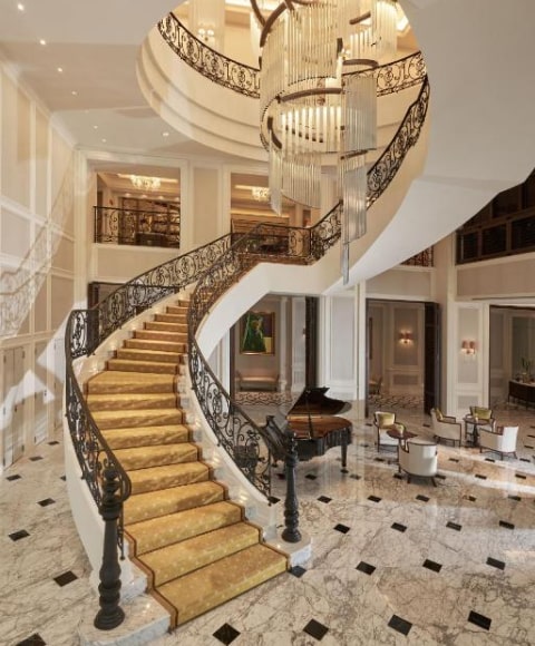 Khách sạn cổ điển