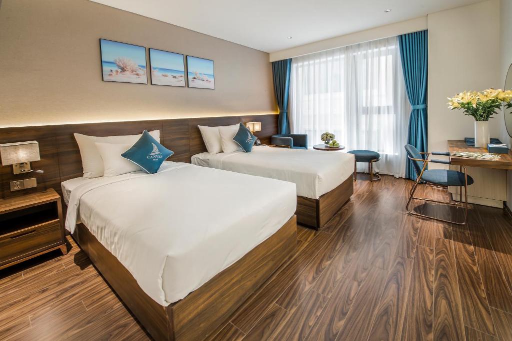 Phòng Grand Premier 2 Giường Đơn Nhìn Ra Một Góc Biển
