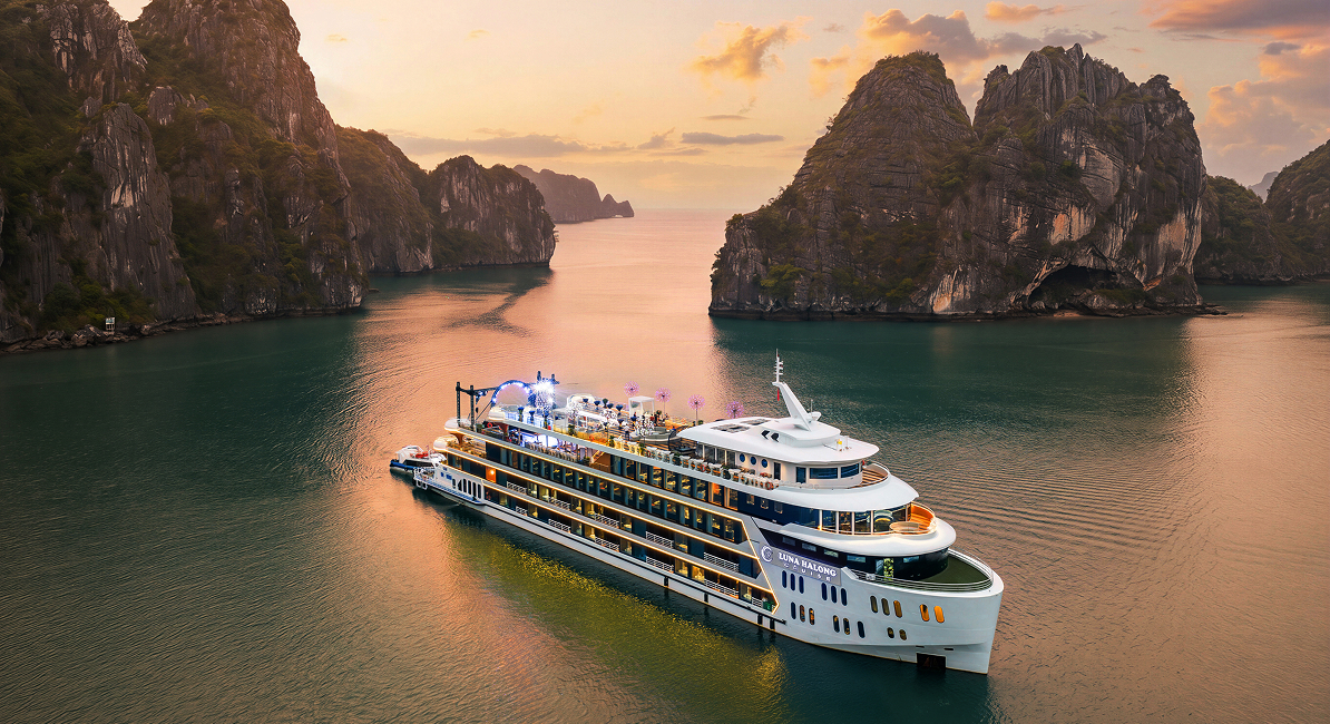 Luna Halong Cruise