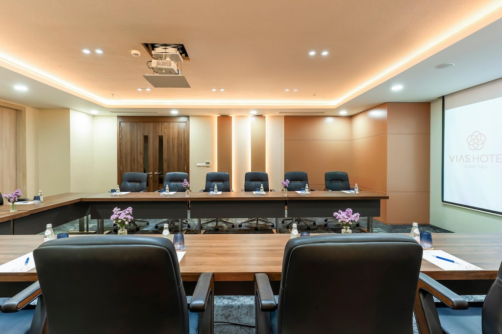 meeting-room.jpg