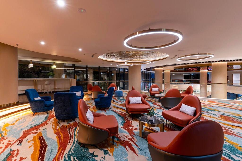 vias-lobby.jpg